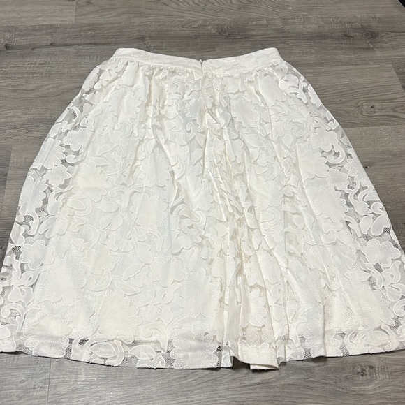White Lace Skirt - Picture 3 of 3